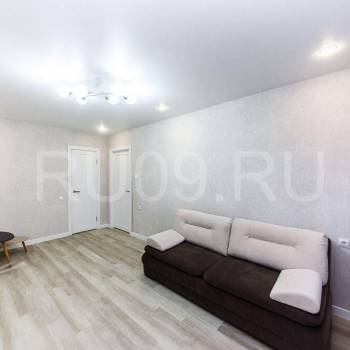 Продается 1-комнатная квартира, 42 м²