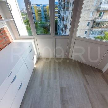 Продается 1-комнатная квартира, 42 м²
