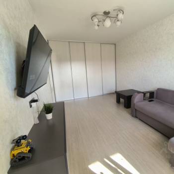 Продается 1-комнатная квартира, 39 м²