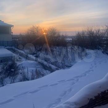 Продается 1-комнатная квартира, 180 м²