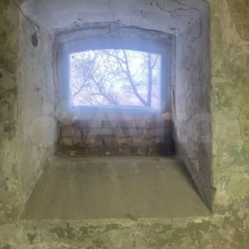 Продается 1-комнатная квартира, 180 м²