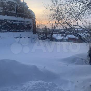 Продается 1-комнатная квартира, 180 м²