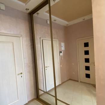 Продается 1-комнатная квартира, 46 м²