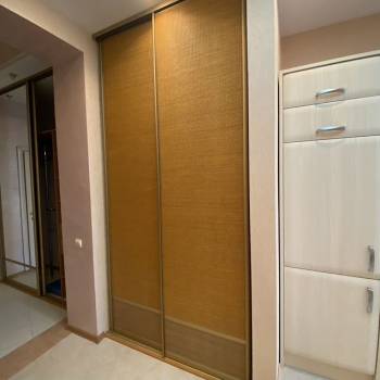 Продается 1-комнатная квартира, 46 м²