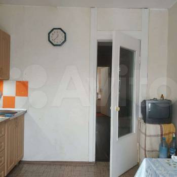 Продается Многокомнатная квартира, 77,4 м²