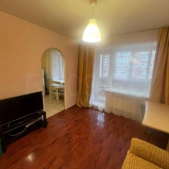 Продается 1-комнатная квартира, 40 м²