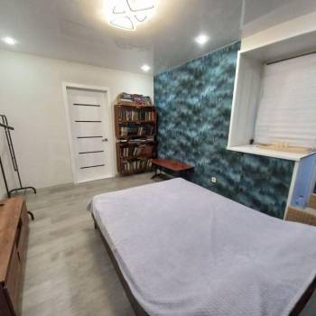 Продается 1-комнатная квартира, 35 м²