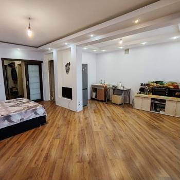 Продается 2-х комнатная квартира, 60 м²