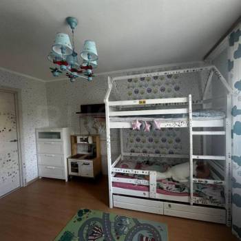 Продается Многокомнатная квартира, 78 м²