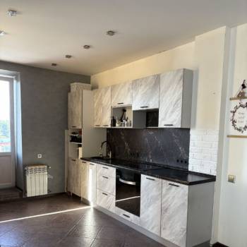 Продается 3-х комнатная квартира, 107,7 м²