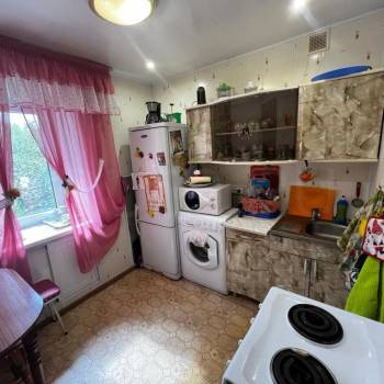 Продается 1-комнатная квартира, 37 м²