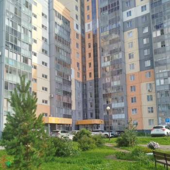 Продается 2-х комнатная квартира, 56 м²