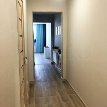 Продается 1-комнатная квартира, 32 м²