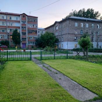 Продается 3-х комнатная квартира, 287 м²