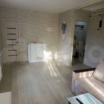 Продается 1-комнатная квартира, 37 м²