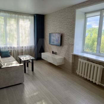 Продается 1-комнатная квартира, 37 м²