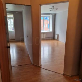 Продается 1-комнатная квартира, 41 м²