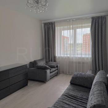 Продается 1-комнатная квартира, 46 м²