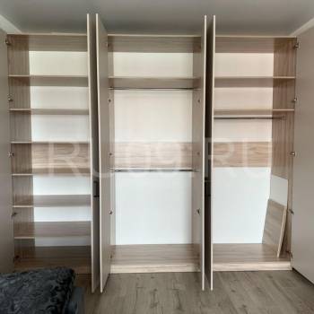 Продается 1-комнатная квартира, 46 м²