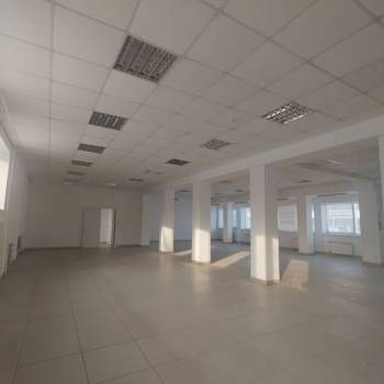 Продается Нежилое помещение, 200,6 м²