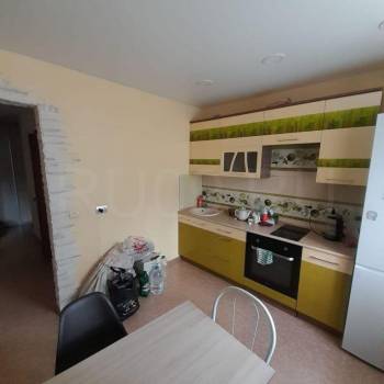 Продается 1-комнатная квартира, 41 м²