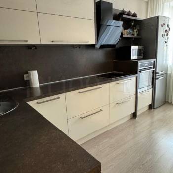 Сдается Многокомнатная квартира, 83 м²