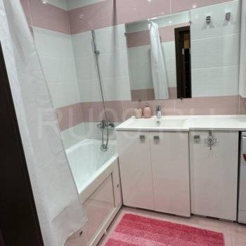 Сдается Многокомнатная квартира, 83 м²