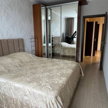 Сдается Многокомнатная квартира, 83 м²