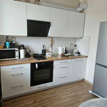 Продается 1-комнатная квартира, 39 м²