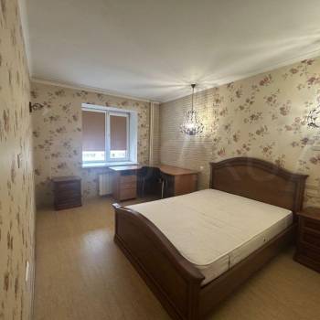 Сдается 2-х комнатная квартира, 79 м²