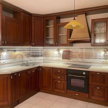 Сдается 2-х комнатная квартира, 79 м²