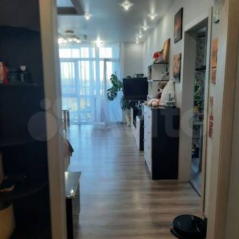 Продается 1-комнатная квартира, 66 м²