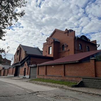 Продается Дом, 450 м²