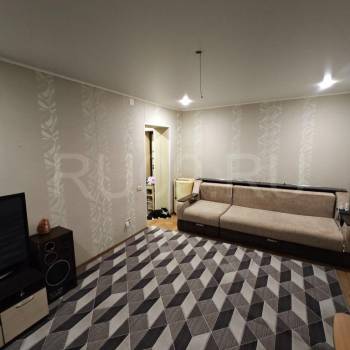 Продается 1-комнатная квартира, 36 м²