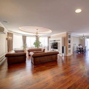 Сдается 2-х комнатная квартира, 75 м²