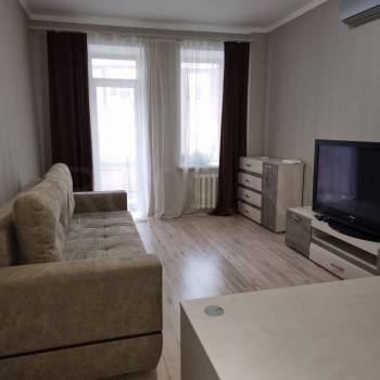 Сдается 1-комнатная квартира, 50 м²