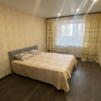 Сдается 2-х комнатная квартира, 64 м²