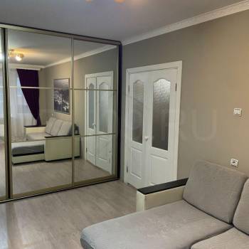 Продается 1-комнатная квартира, 34 м²