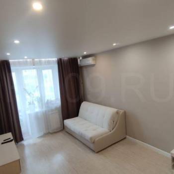 Продается 1-комнатная квартира, 39 м²