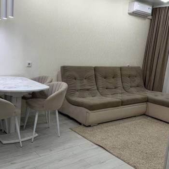 Сдается 2-х комнатная квартира, 42 м²
