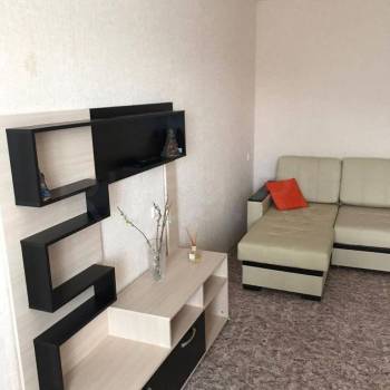 Продается 1-комнатная квартира, 35 м²