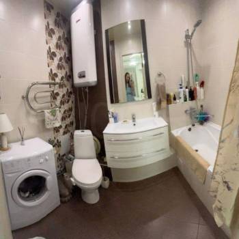 Продается 1-комнатная квартира, 37 м²