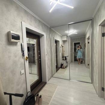 Продается 1-комнатная квартира, 37 м²