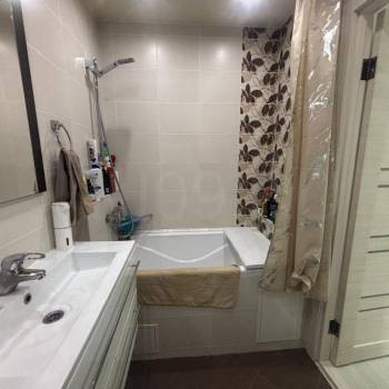 Продается 1-комнатная квартира, 37 м²