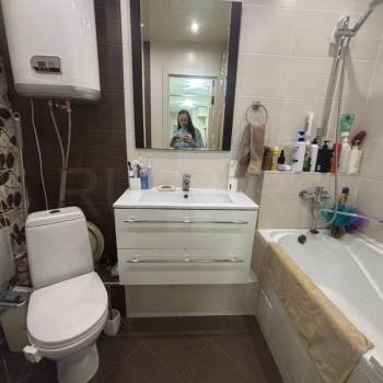 Продается 1-комнатная квартира, 37 м²