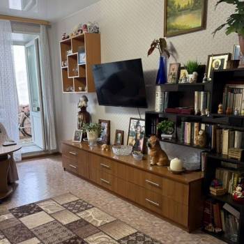 Продается 3-х комнатная квартира, 58 м²