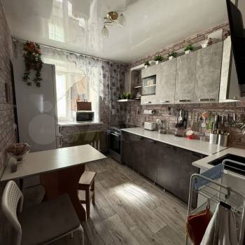 Продается 3-х комнатная квартира, 58 м²