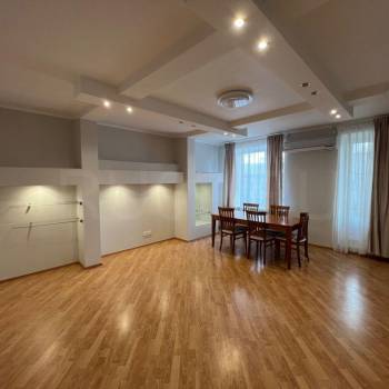 Сдается Многокомнатная квартира, 105 м²