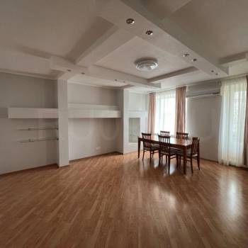 Сдается Многокомнатная квартира, 105 м²
