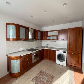 Сдается Многокомнатная квартира, 105 м²